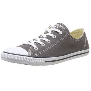 NIB Converse Danity Canvas Low Top Sneakers